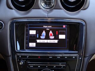 XJ II 3.0 V6 340 Ch S/C PORTFOLIO Supercharged AWD 4x4 2013 occasion 34500 B&eacute;ziers