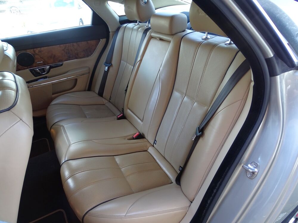 XJ II 3.0 V6 340 Ch S/C PORTFOLIO Supercharged AWD 4x4 2013 occasion 34500 B&eacute;ziers