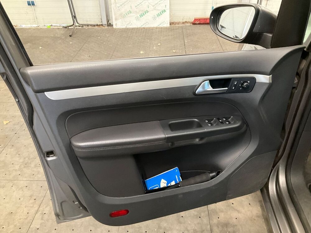 Touran 1.4 TSI HIGHLINE 2010 occasion 62100 Calais