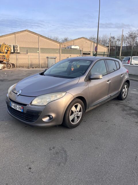 M&eacute;gane III 1.5 DCI 105CH DYNAMIQUE/ GPS/ RADAR DE RECUL/ VIDANGE OK/ CA 2010 occasion 78500 SARTROUVILLE