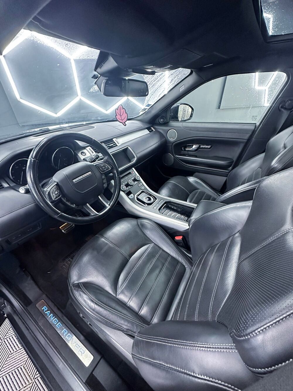 Range Rover Evoque HSE TD4 2.0 180Ch * CAMERA 360* GPS* GARANTIE 12 MOIS* 2017 occasion 57160 Moulins-l&egrave;s-Metz