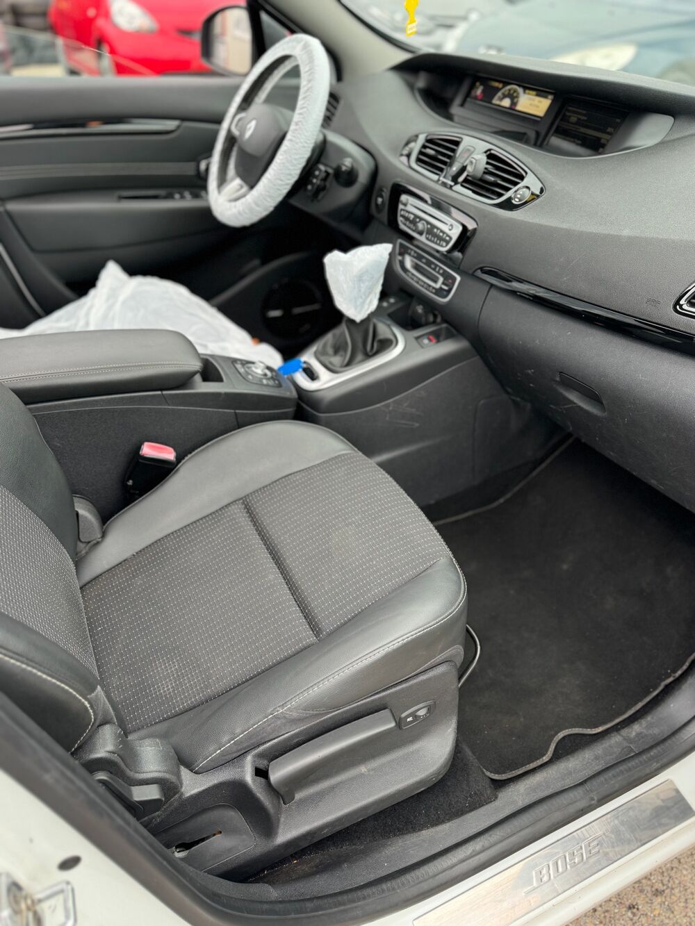 Grand scenic IV III 1.5 Dci 110cv Boite automatique Pack BOSE 7 Places 2011 occasion 10120 Saint-Andr&eacute;-les-Vergers