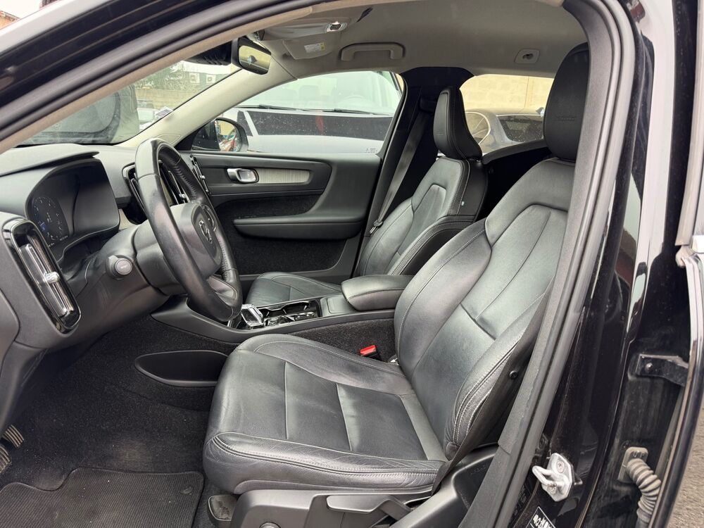 XC40 2.0 D4 AWD 190 INSCRIPTION LUXE BVA  1main EMBRAYAGE neuf C 2018 occasion 69330 MEYZIEU