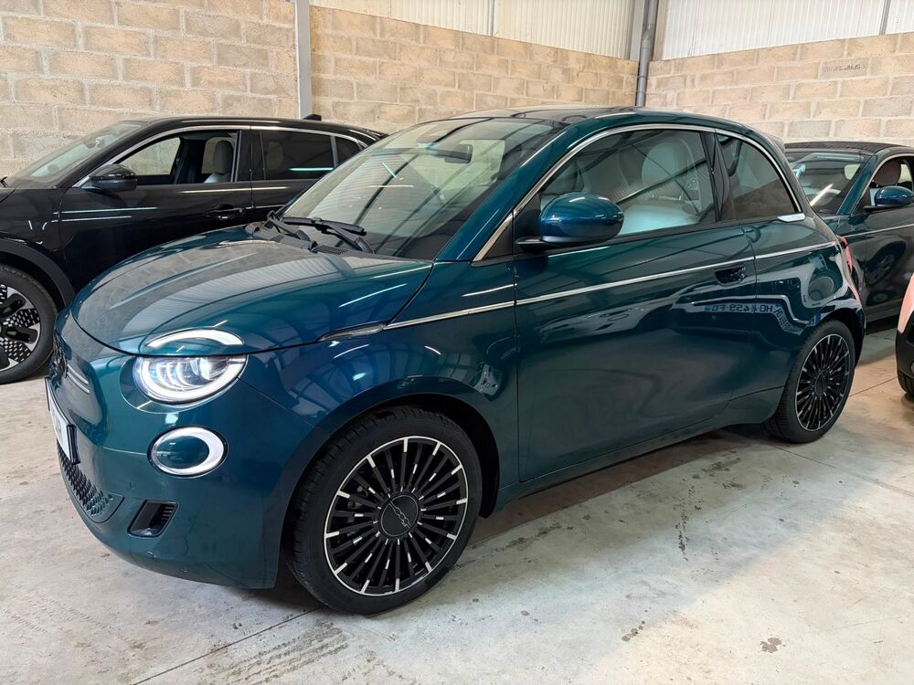 500 e 95cv 23.8 KWH LA PRIMA OCEAN GREEN / CUIR / CAMERA RADAR 2023 occasion 91480 Varennes-Jarcy