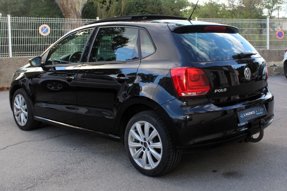 Polo V 1.2 70 ch SPORTLINE 5P + TOIT OUVRANT / ATTELAGE / CLIM AU 2012 occasion 34430 Saint-Jean-de-V&eacute;das