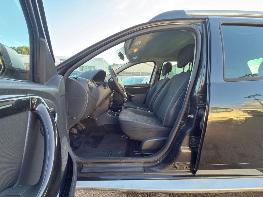 Duster 1 Phase 2 SUV 1.5 dCi 4x2 109 cv*Finition Laur&eacute;ate / 2&egrave;me Ma 2012 occasion 34770 Gigean