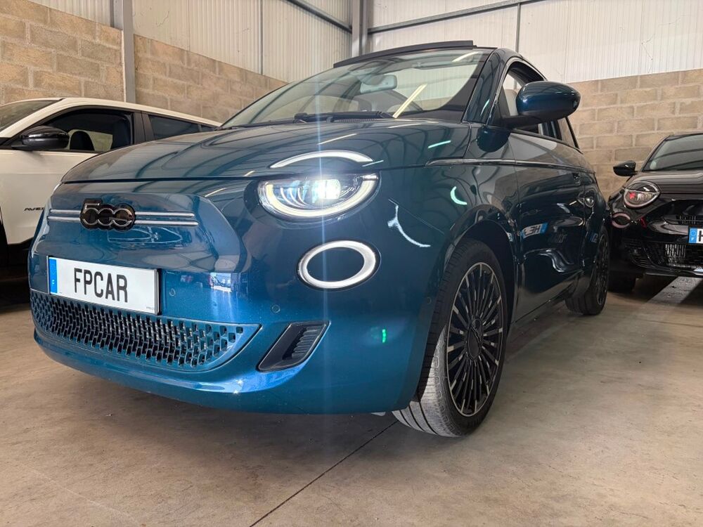 500 e C 118cv 42kwh LA PRIMA OCEAN GREEN / CUIR / CAMERA RADAR 2023 occasion 91480 Varennes-Jarcy