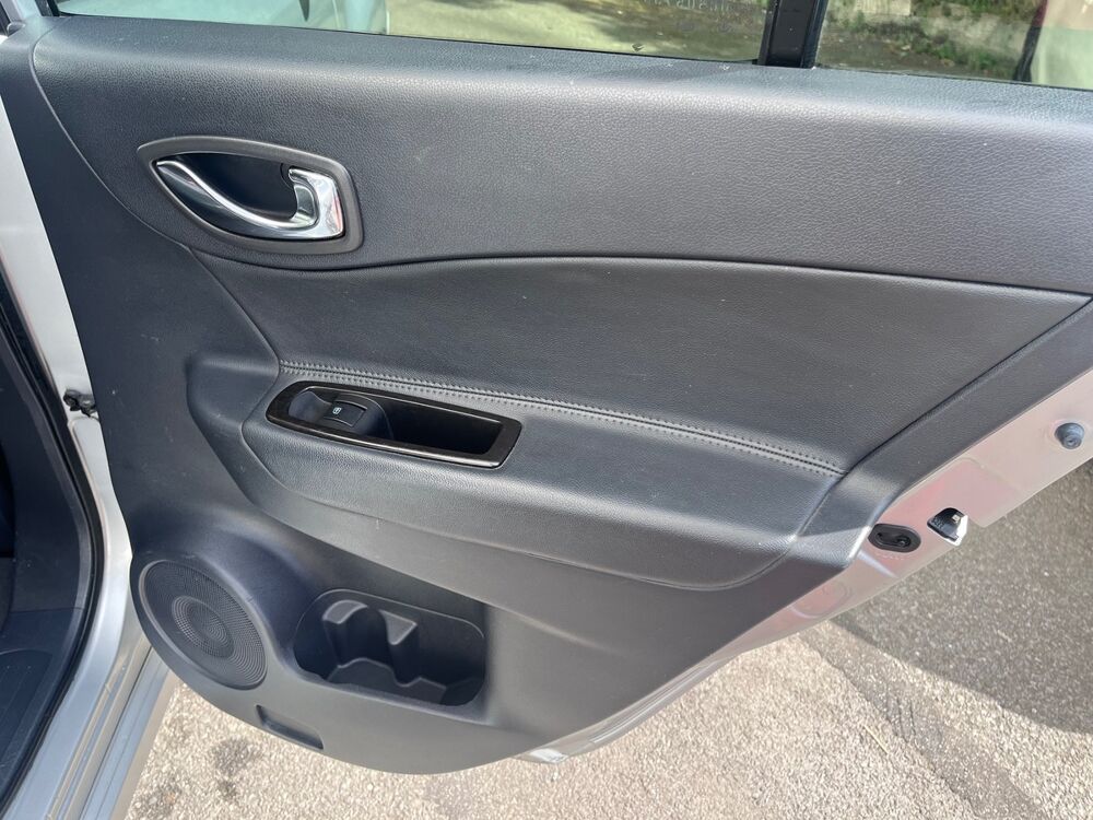 Koleos 2.0 dci *INITIALE PARIS * **BOITE AUTOMATIQUE** ***TOIT OU 2014 occasion 29200 BREST