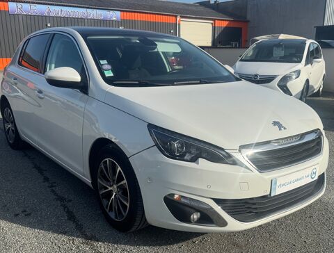 Peugeot 308 1.2 E-THP 110ch avec 86 500 kms Pack Allure du 05/2017 2017 occasion Le Mans 72100