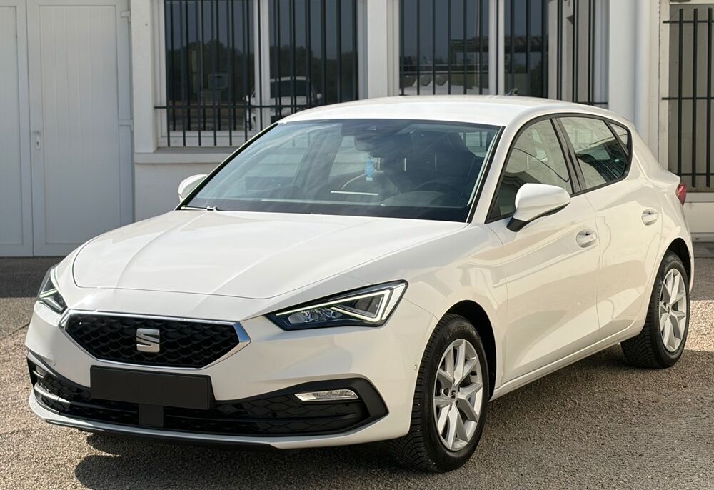 Leon 1.0 etsi 110 CV DSG7 FINITION STYLE / Reprise possible 2022 occasion 45190 Beaugency