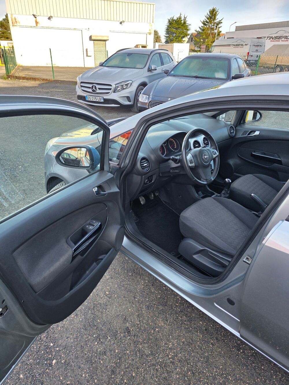 Corsa 1.2 86CH 136 000KM VENDU DANS L'ETAT VOYANT ABS ALLUME 2013 occasion 41350 Vineuil