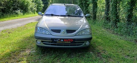 M&eacute;gane 1 Phase 2 1.4 16V Tr&egrave;s propres 2001 occasion 45600 Lion-en-Sullias