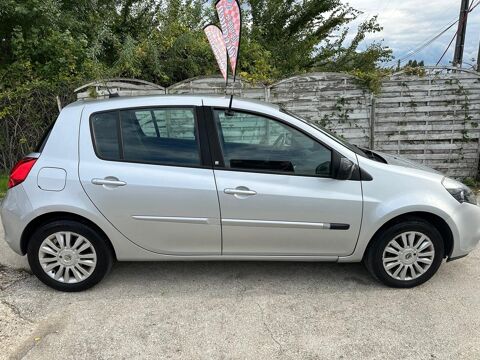 Clio III 1.6 16V 110CV boite auto garantie 12 mois offert 2011 occasion 45520 Cercottes