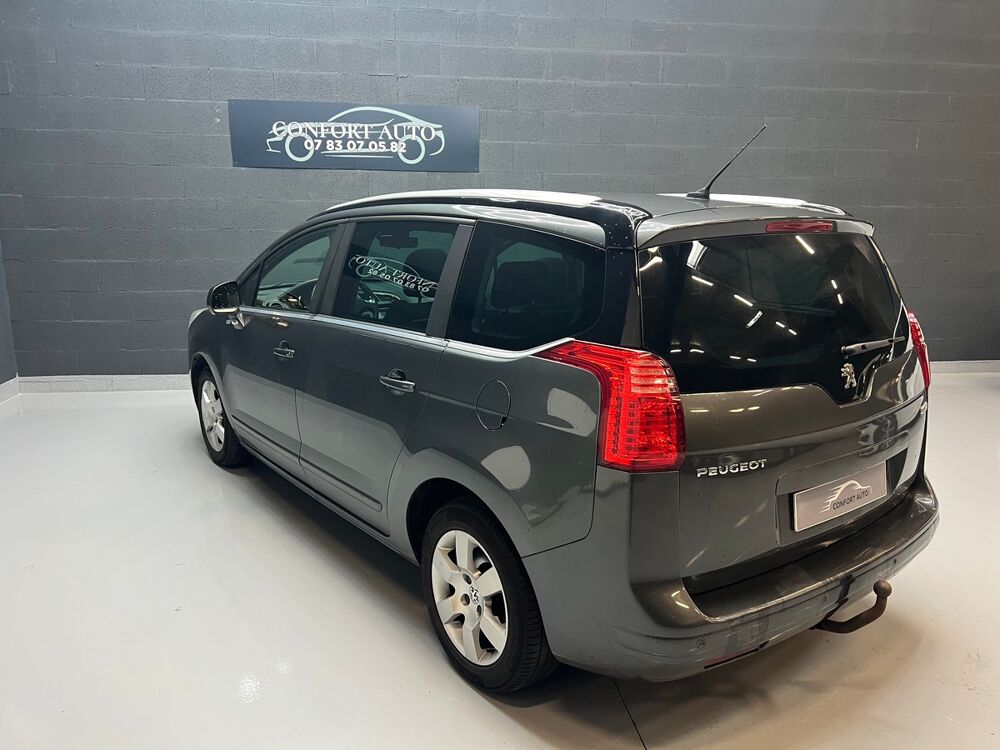 5008 1.6 HDi 115 cv 7 place 2013 occasion 69740 Genas