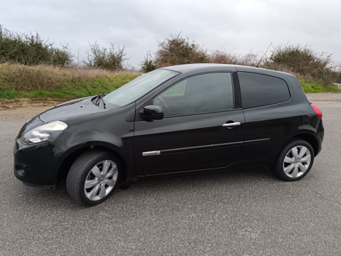 Clio III 1.2i 75cvx 2009 occasion 95420 Magny-en-Vexin