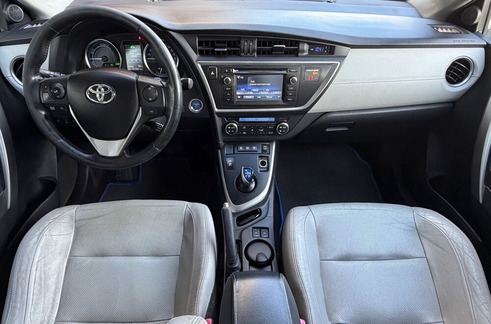 Auris II HYBRIDE 136H STYLE - 1&eacute;re main / Entretien 100% Toyota / 2015 occasion 34500 B&eacute;ziers