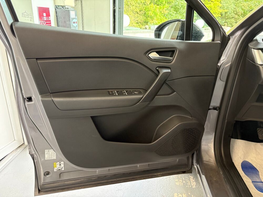Captur Nouveau Eco-G 100ch Bo&icirc;te 6 *PRIX HORS TAXE Affich&eacute;* EXPOR 2025 occasion 51430 Tinqueux