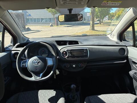 Yaris 1.0 vvti 12v 69 ch 2013 occasion 69800 Saint-Priest