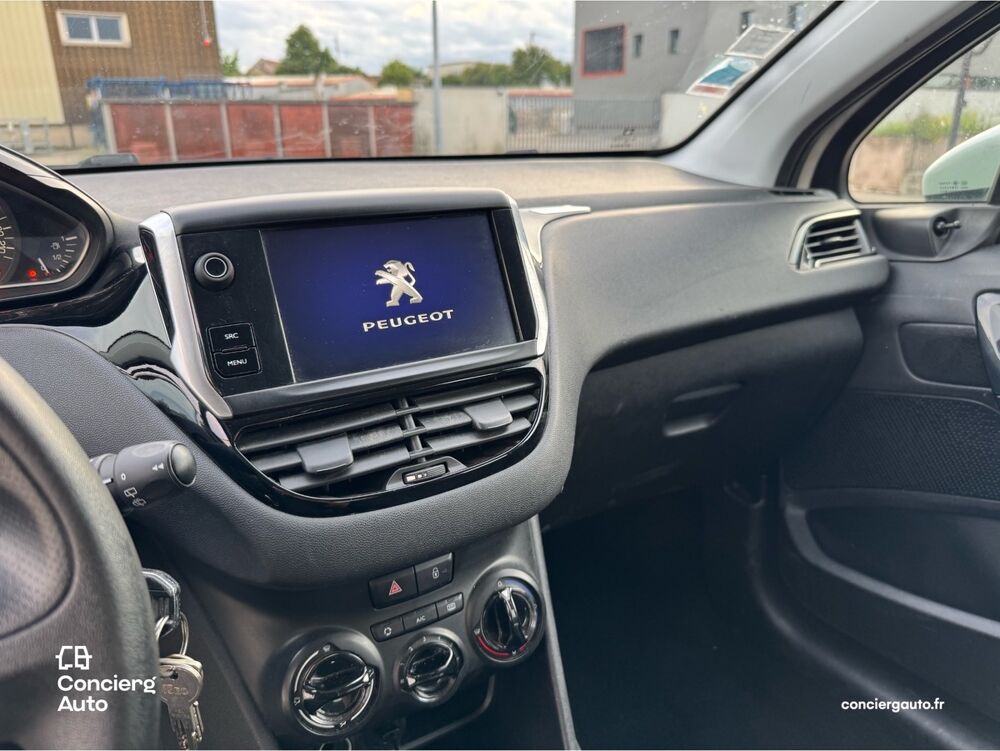 208 1.6 BlueHDI 75 soci&eacute;t&eacute; 2 places / CarPlay / Distribution neu 2016 occasion 69700 Givors