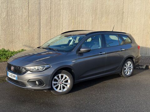 Tipo BREAK 1.6L JTD LOUNGE BOITE AUTO 2017 occasion 31490 LEGUEVIN