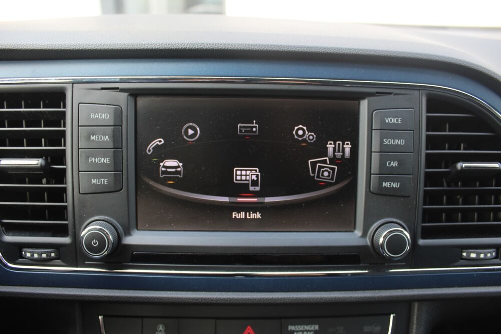 Leon III 1.2 TSI 110 ch S&S CONNECT + CARPLAY / CLIM AUTO / JA 17 2016 occasion 34430 Saint-Jean-de-V&eacute;das