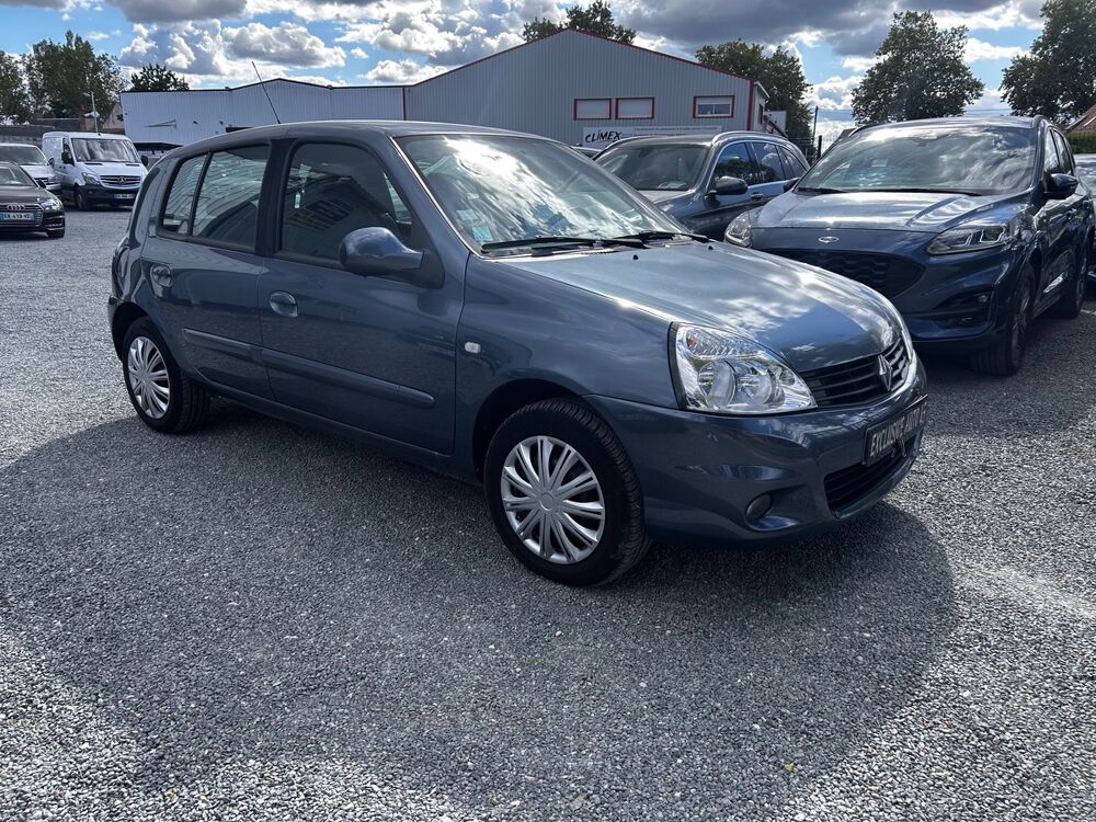 Clio II CAMPUS - 1.2 16V 75cv - 2009 occasion 45560 Saint-Denis-en-Val