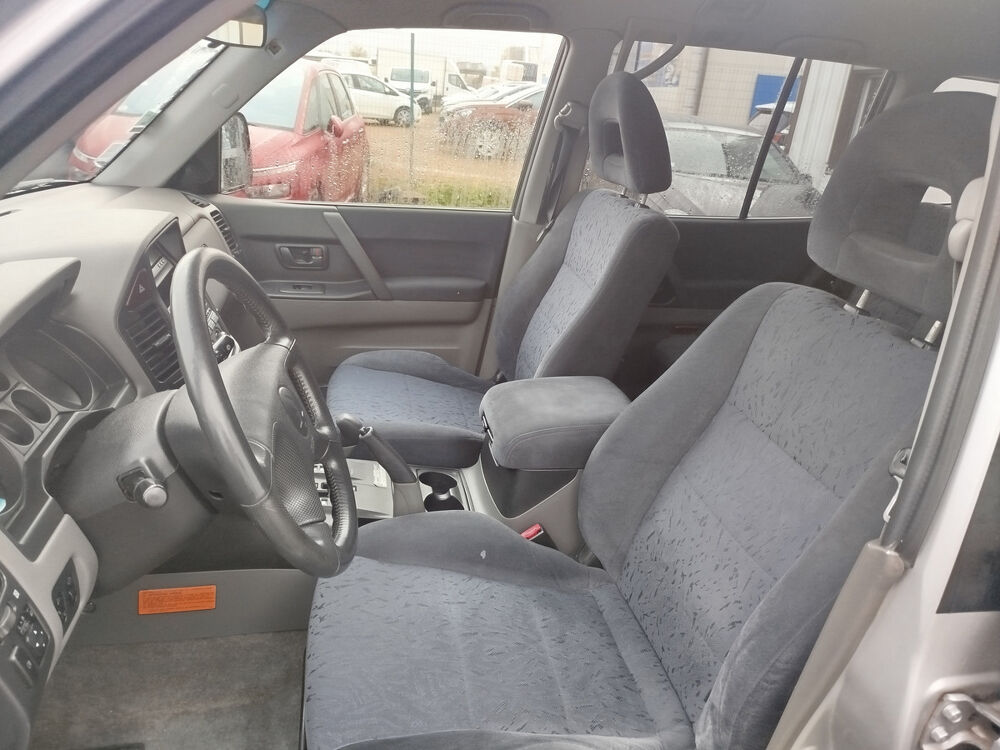 Pajero 3.2 DI-D EXCEED 7 places / 1 ere main/GARANTIE Nationale 12 2002 occasion 45770 Fleury-les-Aubrais