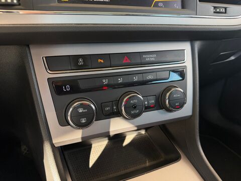 Leon III Xcellence 1.6 TDI DSG7 116 cv - Si&egrave;ges en cuir & Alcanta 2017 occasion 95190 Goussainville