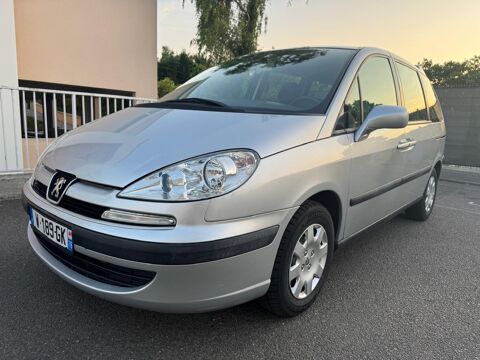Peugeot 807 - 2L HDI 110 CV. PACK CLIM. 7 PLACES 2em