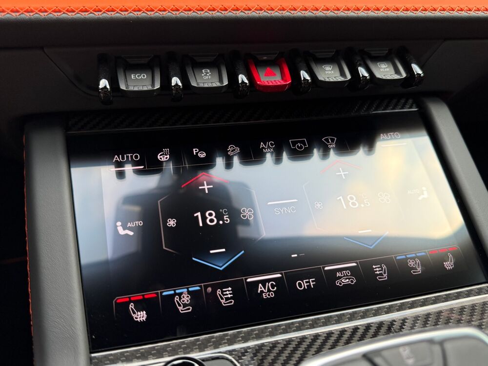 Urus 4.0 V8 800 CH SE / 1ERE MAIN / 14792 KMS 2025 occasion 62780 CUCQ