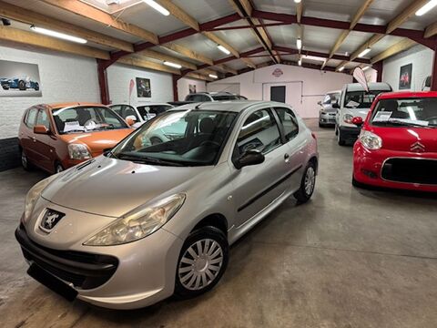 Peugeot 206 1.1 I 60CH KIT DE DISTRIBUTION A JOUR 2010 occasion FACHES-THUMESNIL 59000