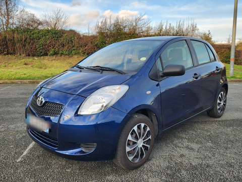 Toyota yaris II Ph1 1.0i VVTi 69CH