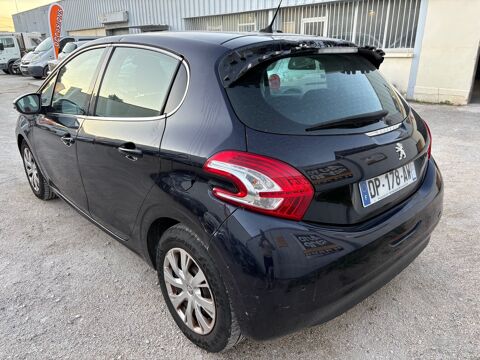 208 1.6 e-HDI 92CV ALLURE CT OK 2015 occasion 13200 Arles