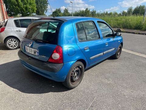 Clio 1.2i // 1 propri&eacute;taire // 2003 occasion 59500 Douai