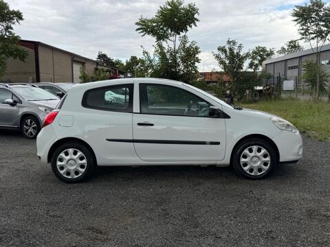 Divers 3 phase 2 Soci&eacute;t&eacute; 2 places 1.5 DCi 75cv 2012 - Distribution 2012 occasion 91670 ANGERVILLE