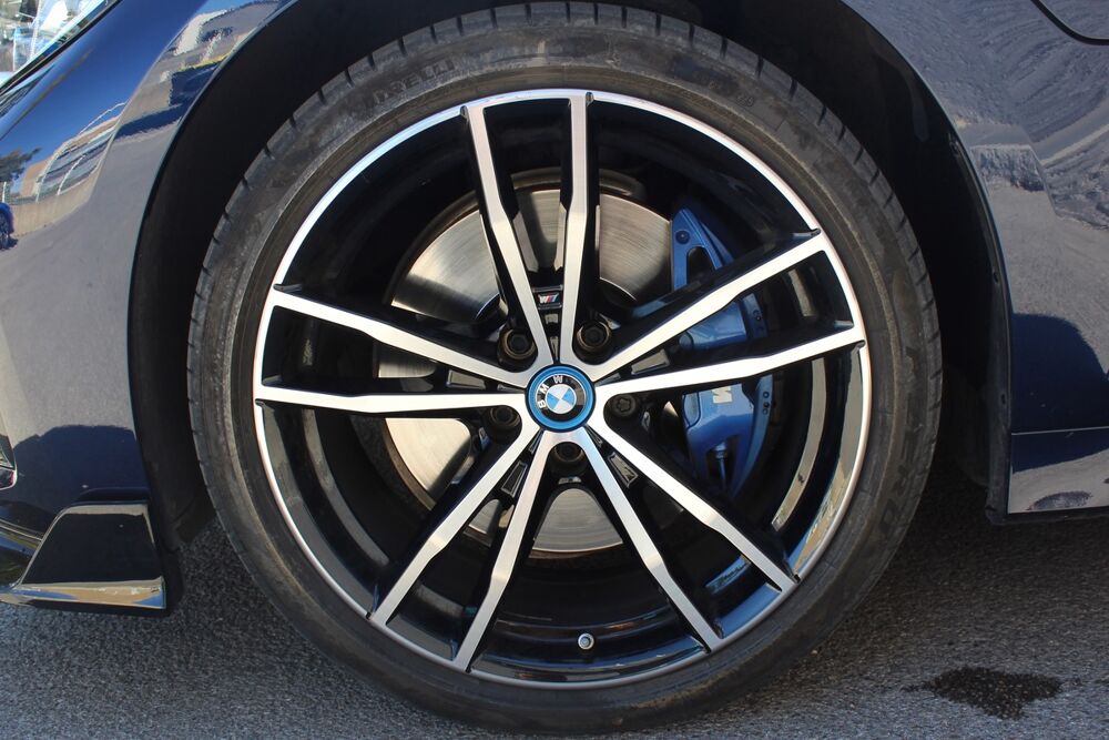 S&eacute;rie 3 330eA xDrive 292 ch M SPORT / CARPLAY + TOIT OUVRANT + TANZA 2021 occasion 34430 Saint-Jean-de-V&eacute;das