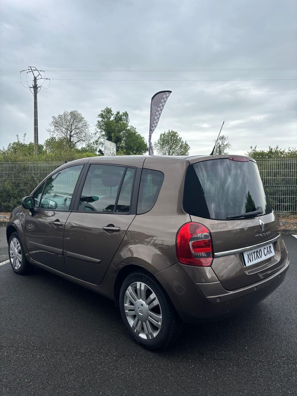 Grand Modus 1.5 DCI 85 / FAIBLE KILOMETRAGE / GARANTIE 12 MOIS 2011 occasion 49290 MAUGES SUR LOIRE