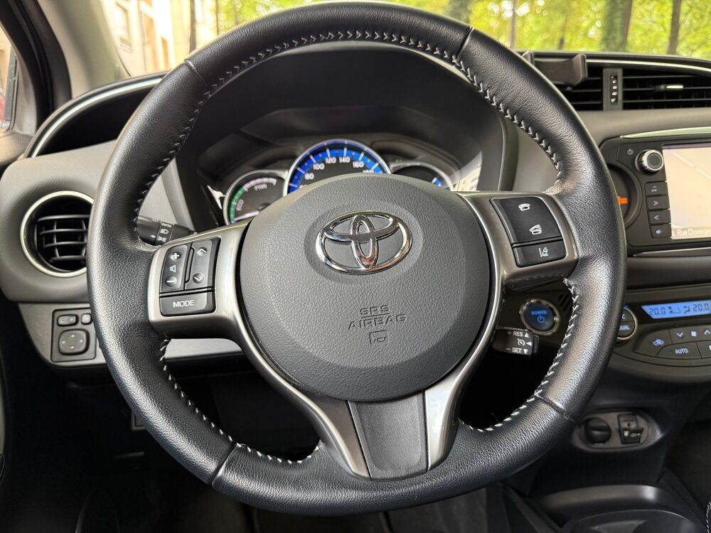 Yaris III Dynamic Business E-CVT 100h 2017 occasion 75019 Paris