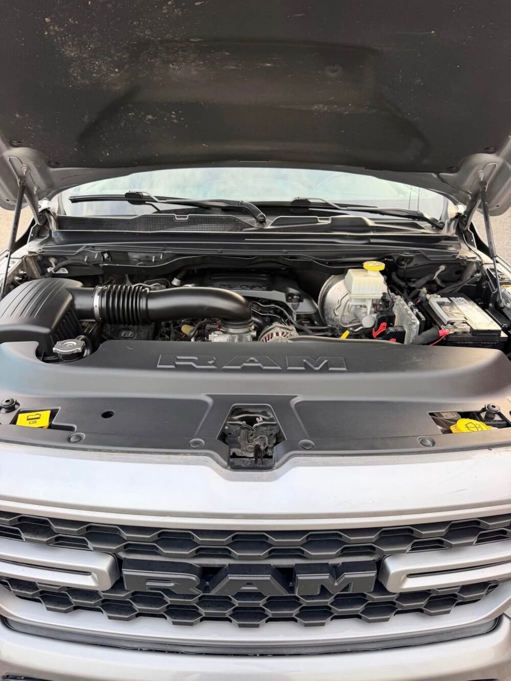 RAM 5.7L V8 395 HEMI DE 2022 - SPORT - 54990€ TTC 2022 occasion 60300 SENLIS