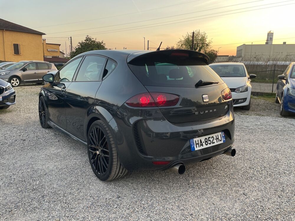Leon Cupra R 2.0l 265 cv Tout Ouvrant 2010 occasion 69320 FEYZIN