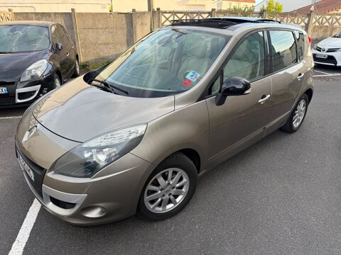 Annonce voiture Renault Scénic III 5600 €