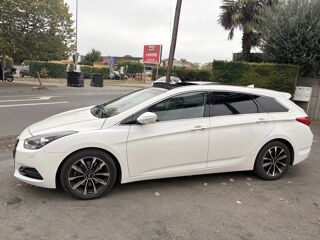 i40 2015 BOITE AUTO TOIT OUVRANT CUIR GPS Bluetooth Facture d e 2015 occasion 95100 ARGENTEUIL