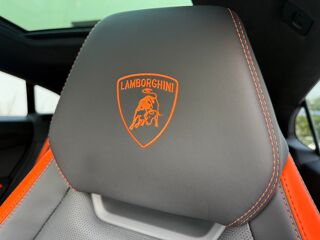 Urus 4.0 V8 800 CH SE / 1ERE MAIN / 14794 KMS 2025 occasion 62780 CUCQ
