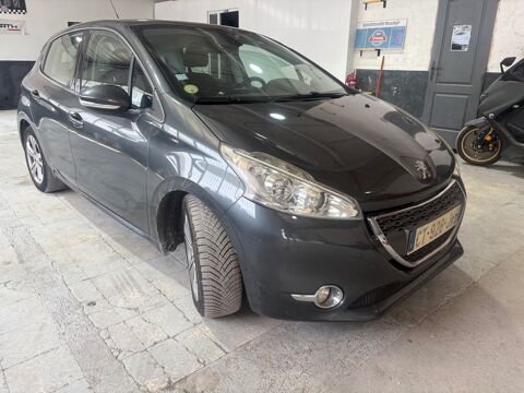 208 Allure 1.6e-HDI 92cv CT OK 2013 occasion 13200 Arles