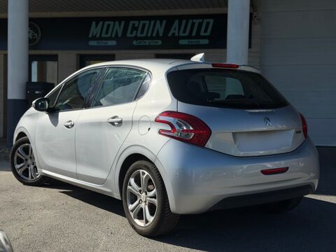 208 I Allure 1.2 VTi 82 cv - Distribution OK 2013 occasion 95190 Goussainville