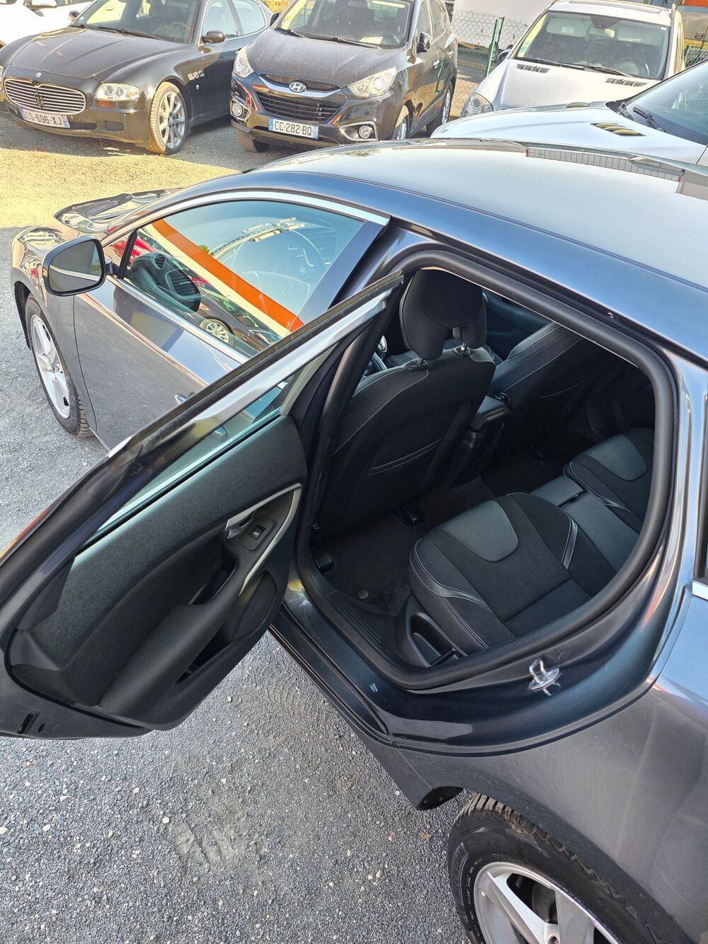 V40 1.6d 115CH MOMENTUM 2014 occasion 41350 Vineuil
