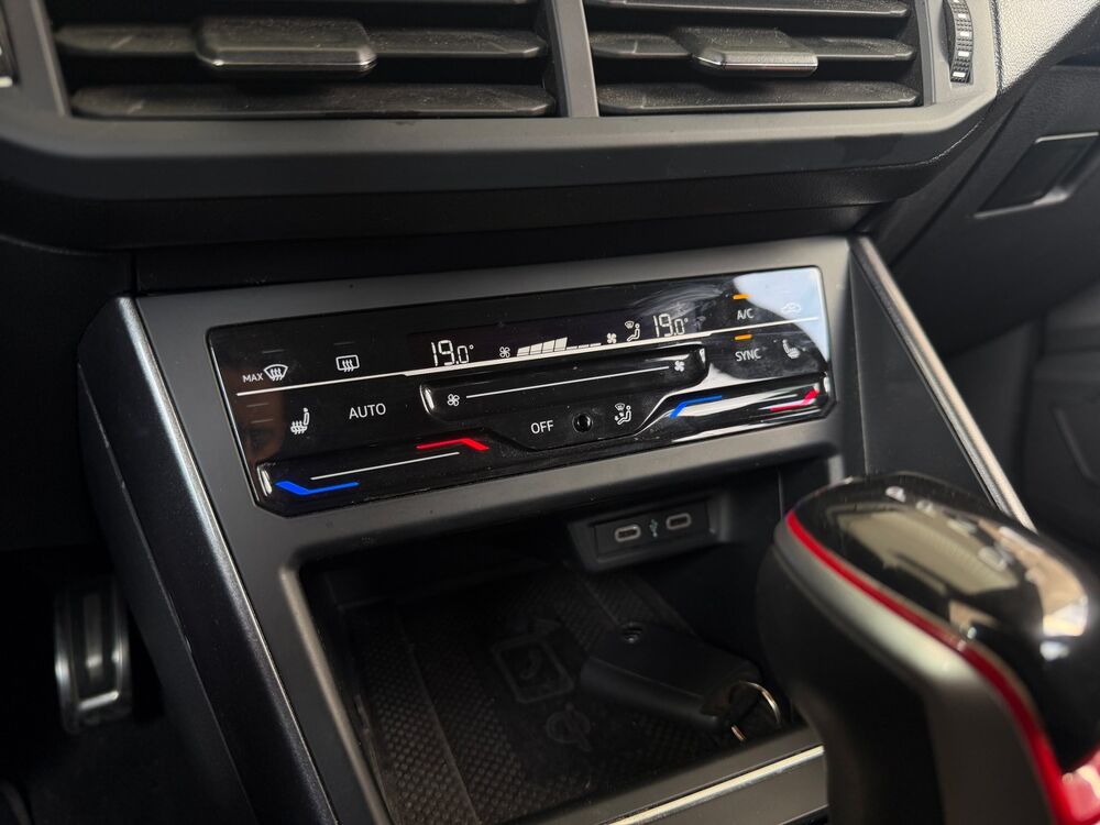 Polo VI 6 Phase 2 GTI 2.0 TSI DSG7 207 cv - Si&egrave;ges chauffants - i 2022 occasion 95190 Goussainville
