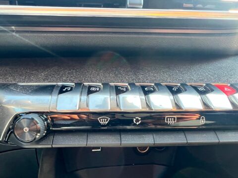 3008 II 1.2 L 130 S&S ALLURE BUSINESS E6 BO&Icirc;TE AUTO 2019 occasion 78310 Coigni&egrave;res