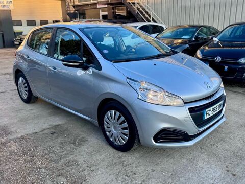 Peugeot 208 - 1.2 75 5 portes - Gris clair Mé