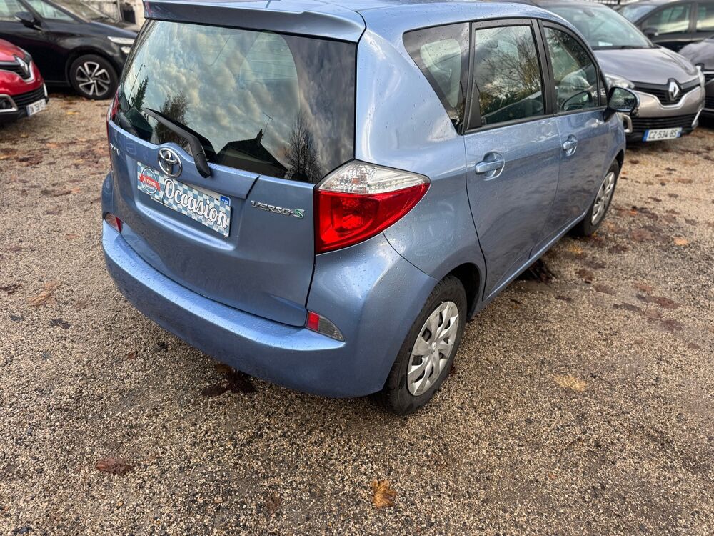 Verso 1.3 vvti 100 ch 104002 km boite auto 2011 occasion 45400 FLEURY LES AUBRAIS
